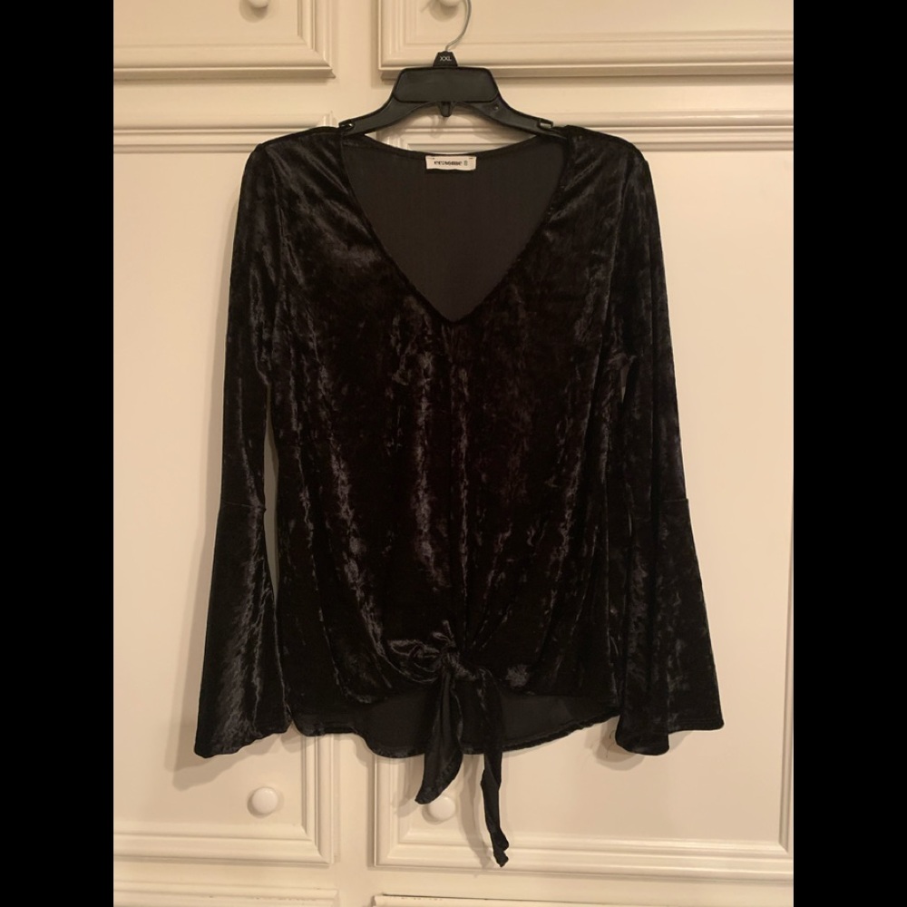 ee:some black velvety blouse size small